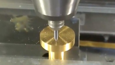 加工中心鉆不銹鋼0.8mm孔，50000轉加工中心增速器不易斷刀