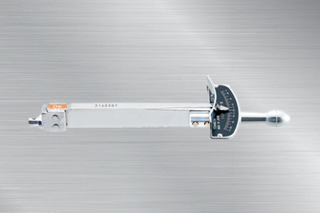 東日針盤式扭力扳手CSF