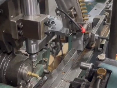 凸輪機鉆黃銅1.5mm孔加裝RBZ-20高速電主軸扭矩達0.1N.M