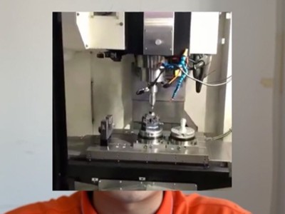 鉆3mm孔使用加工中心增速器精度可達(dá)到0.02mm嗎？