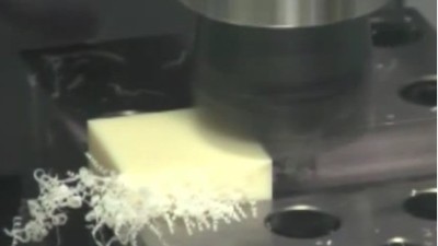 加工中心銑削塑料不產生毛刺，可用5萬轉加工中心增速器