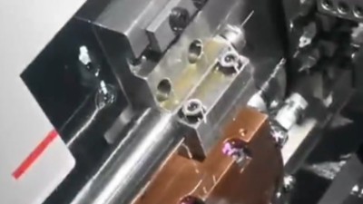 津上BO206側銑加工，可加裝80000轉高頻銑配制具