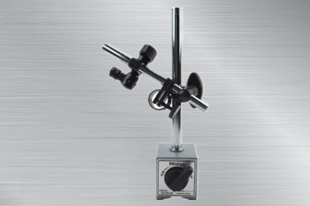 日本三豐mitutoyo磁性表座7011S-10