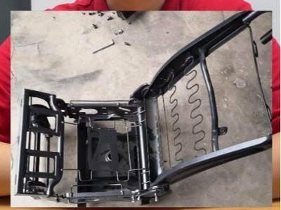 汽車座椅鐵架去毛刺，NAKANISHI自動換刀浮動軸主軸去除合適