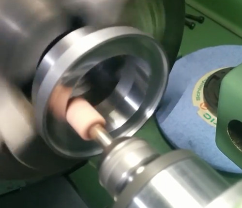 高速電主軸研磨內(nèi)孔