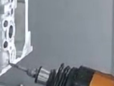機加工后鋁合金去毛刺，浮動主軸柔性加工