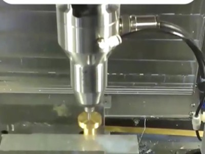 CNC機床加裝加工中心增速器鉆微孔