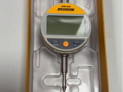 聽說您在找一款高精度數顯千分表？