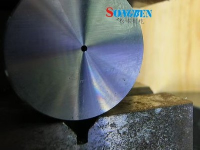 不銹鋼鉆1.0mmX深度8mm  用60000轉(zhuǎn)高速電主軸