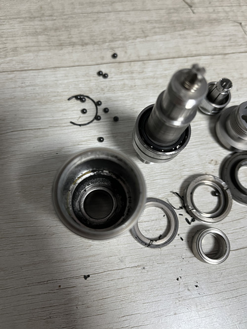 分板機(jī)主軸軸承磨損