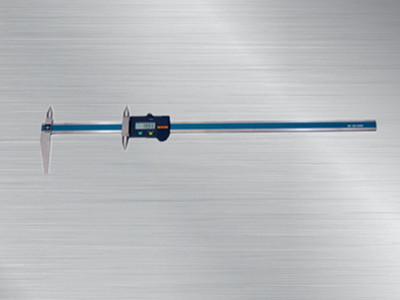 日本中村數顯孔距卡尺E-RM60B