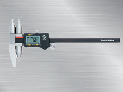 日本中村數顯孔距卡尺E-RM15J