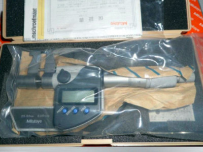 三豐數顯內徑千分尺