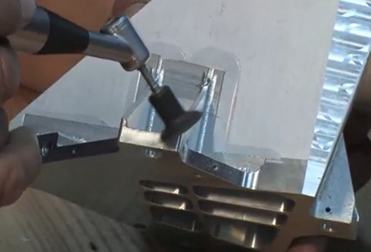 金屬工件去毛刺